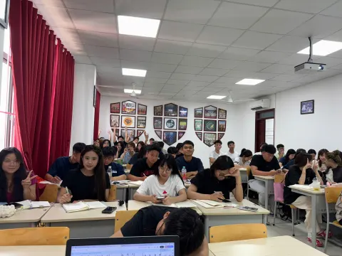 Hình ảnh Trung tâm Đăng Khoa 23